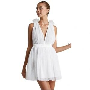 SHOWPO MARIABELLA MINI DRESS - TULLE PLUNGE DRESS IN WHITE SIZE 8 NWT
